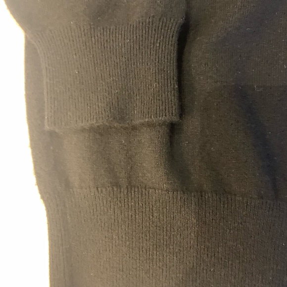 Holt Renfrew Men's Cashmere Sweater - Picture 5 of 5